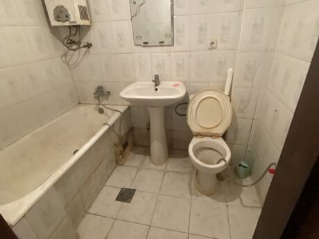 1 otaqlı köhnə tikili - Qara Qarayev m. - 40 m²