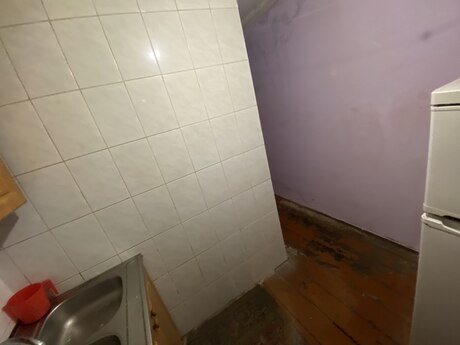 1 otaqlı köhnə tikili - Qara Qarayev m. - 40 m²