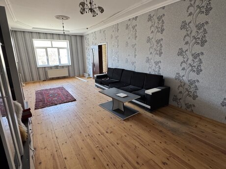 4 otaqlı həyət evi/bağ evi - Xırdalan - 150 m²