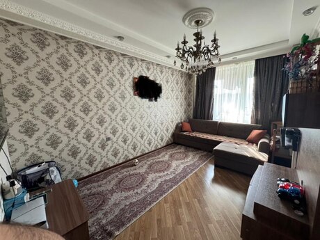 Satlr 2 otaql yeni tikili 65.5 m, Qarauxur q.