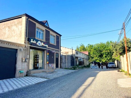 Satılır obyekt 331 m², Binə q.