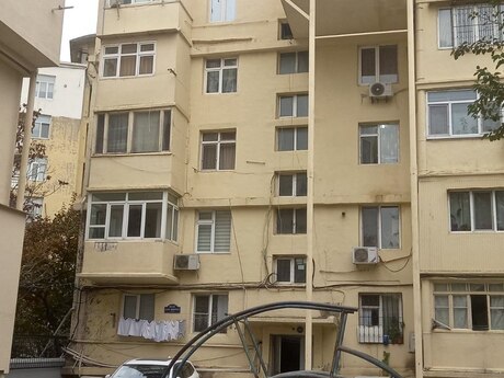 1 otaqlı köhnə tikili - Elmlər Akademiyası m. - 35 m²