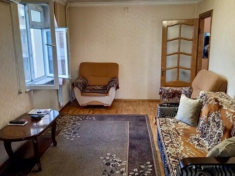 1 otaqlı köhnə tikili - Elmlər Akademiyası m. - 35 m²