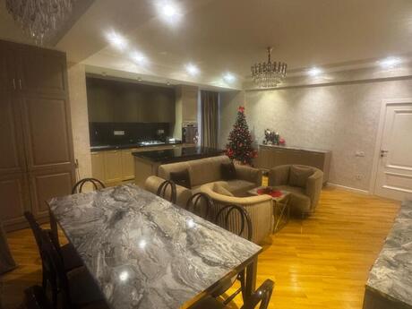 4 otaqlı yeni tikili - Əhmədli m. - 141 m²