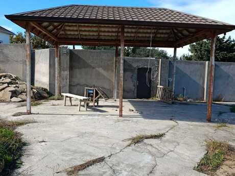 4 otaqlı həyət evi/bağ evi - Görədil q. - 200 m²