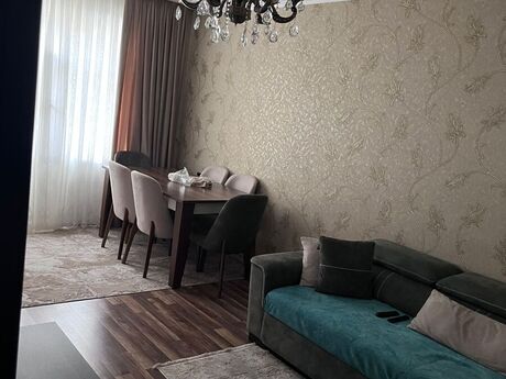 Satlr 2 otaql khn tikili 48 m, Hzi Aslanov q.