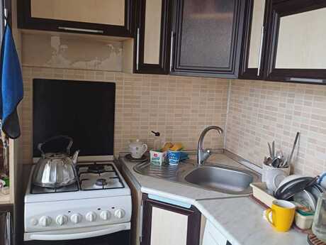 5 otaqlı köhnə tikili - Azadlıq Prospekti m. - 130 m²