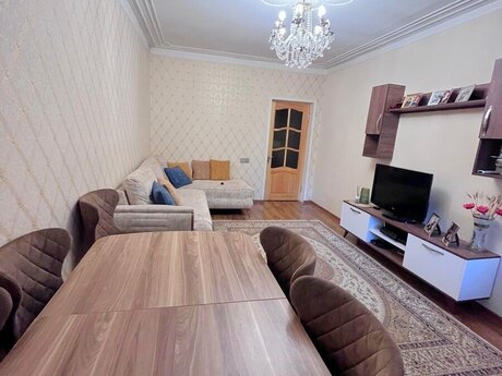 3 otaqlı köhnə tikili - Nəriman Nərimanov m. - 90 m²