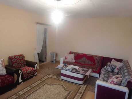 Объявление №5991982 - Сумгаит, Сумгаит, 2-комн., 65 м², 1/2 этаж