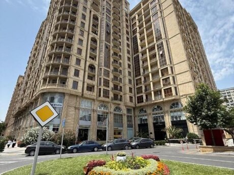 4 otaqlı yeni tikili - Nəsimi r. - 210 m²