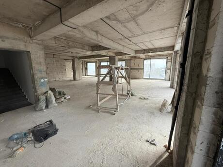 8 otaqlı ofis - Səbail r. - 415 m²