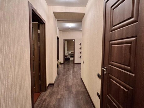 Satılır 3 otaqlı yeni tikili 157 m², Şah İsmayıl Xətai m.