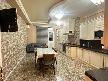 4 otaqlı yeni tikili - Nəsimi r. - 260 m²