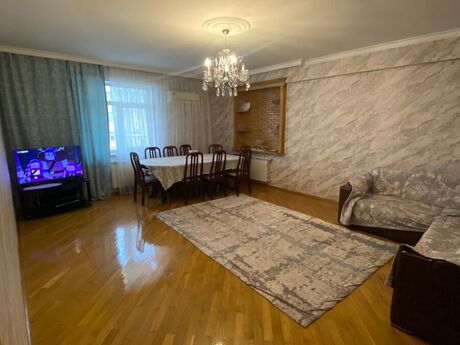 Объявление №5992346 - Баку, пос. Бадамдар, 3-комн., 130 м², 4/17 этаж