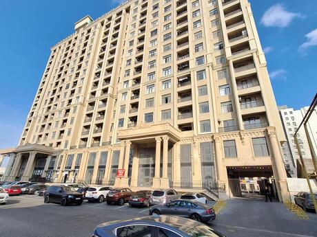 3-комн. новостройка - м. Шах Исмаил Хатаи - 150 м²
