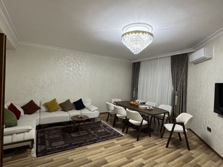 Объявление №5992640 - Баку, пос. 8-й километр, 3-комн., 120 м², 3/11 этаж