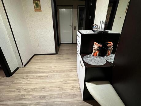 4 otaqlı köhnə tikili - Xalqlar Dostluğu m. - 78 m²