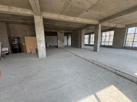 Obyekt - Nizami m. - 380 m²