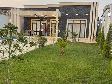 4 otaqlı həyət evi/bağ evi - Mərdəkan q. - 180 m²