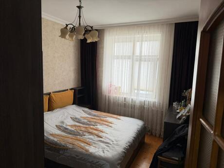 3 otaqlı köhnə tikili - Əhmədli m. - 80 m²