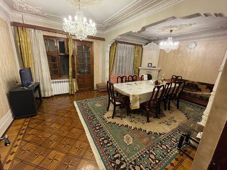 3 otaqlı köhnə tikili - Azadlıq Prospekti m. - 90 m²