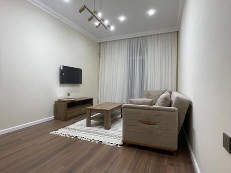 2 otaqlı köhnə tikili - Elmlər Akademiyası m. - 60 m²