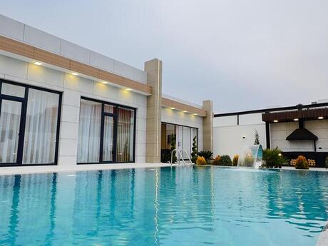 6 otaqlı həyət evi/bağ evi - Mərdəkan q. - 450 m²