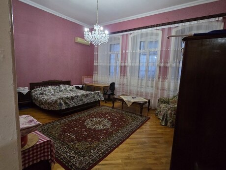 3-room apartment, 140 m², Nizami: 360 000 ₼ 5