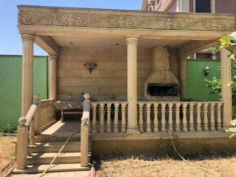 8 otaqlı həyət evi/bağ evi - Novxanı q. - 800 m²