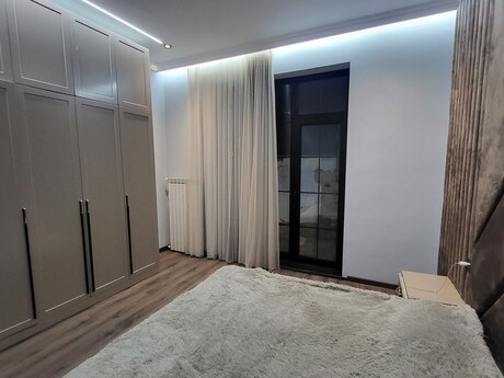 4 otaqlı həyət evi/bağ evi - Yeni Corat q. - 200 m²