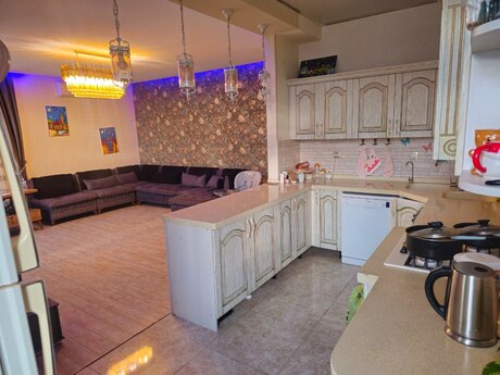 3 otaqlı yeni tikili - Nizami m. - 130 m²
