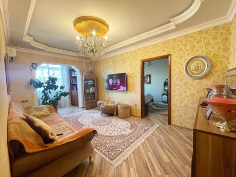 Elan №5612873 - Bakı, Yeni Yasamal q., 5 otaqlı, 120 m², 8/9 mərtəbə