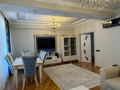 3-комн. новостройка - м. Нариман Нариманов - 110 м²