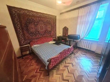 2 otaqlı köhnə tikili - Gənclik m. - 67 m²