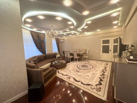 4 otaqlı yeni tikili - 28 May m. - 220 m²