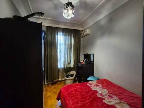 3 otaqlı köhnə tikili - Nizami m. - 85 m²