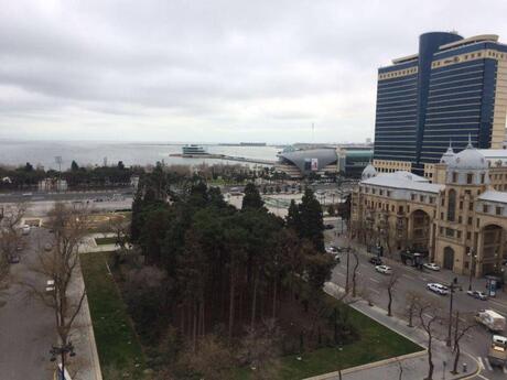 Объявление №5993677 - Баку, м. 28 мая, 4-комн., 110 м², 10/10 этаж