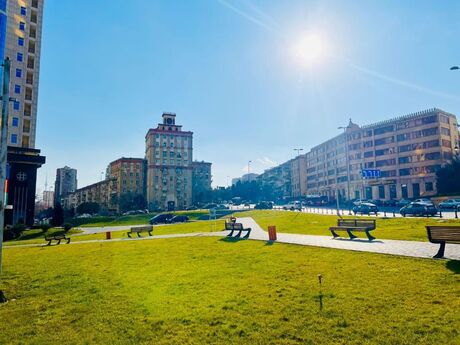 3 otaqlı mənzil, 170 m², Nizami: 500 000 ₼ 3