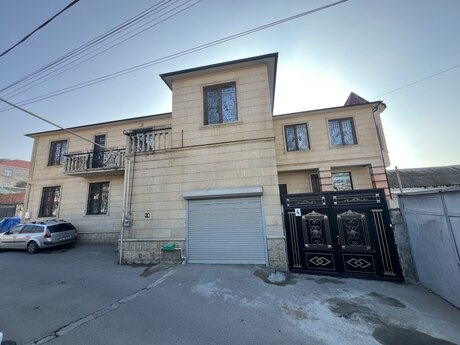 8 otaqlı həyət evi/bağ evi - Biləcəri q. - 340 m²
