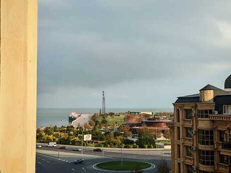 Elan №5993888 - Bakı, Bayıl q., 2 otaqlı, 124.1 m², 4/10 mərtəbə