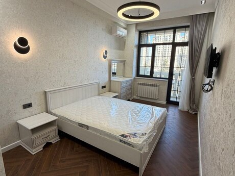 Аренда: 2-комнатная квартира, 65 м², Renessans Palace: 1 250 ₼/мес 3