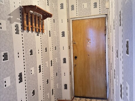 Satlr 1 otaql khn tikili 45 m, Azadlq Prospekti m.