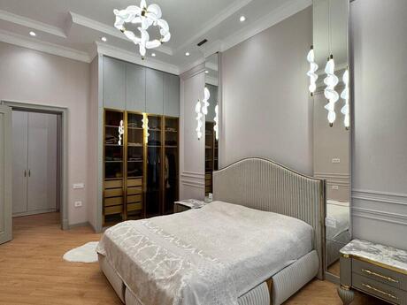 4 otaqlı yeni tikili - Elmlər Akademiyası m. - 180 m²