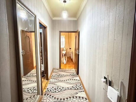 2 otaqlı köhnə tikili - 8-ci mikrorayon q. - 70 m²