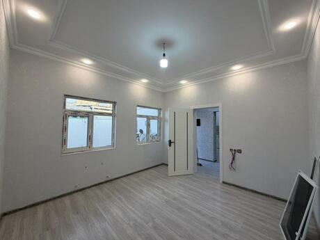 4 otaqlı həyət evi/bağ evi - Avtovağzal m. - 100 m²