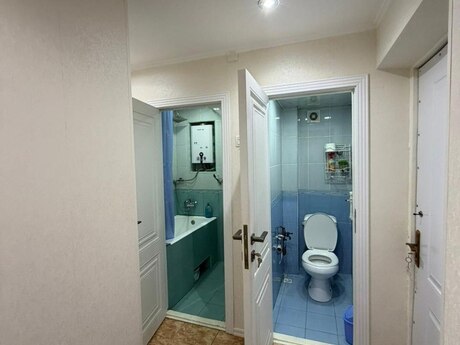 4 otaqlı köhnə tikili - Qara Qarayev m. - 90 m²