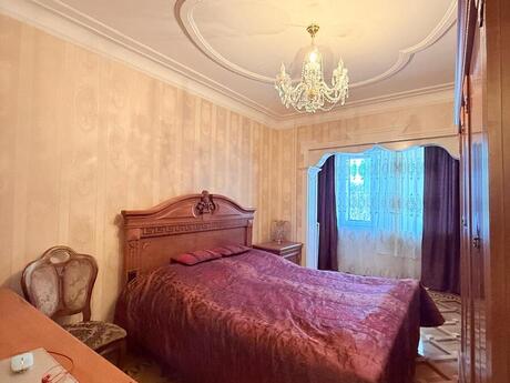 5-комн. вторичка - м. Азадлыг проспекти - 130 м²