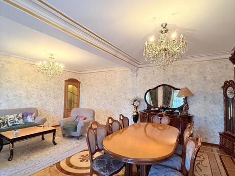 5-комн. вторичка - м. Азадлыг проспекти - 130 м²
