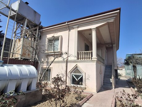 9 otaqlı həyət evi/bağ evi - Pirşağı q. - 420 m²