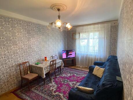 4 otaqlı köhnə tikili - Badamdar q. - 105 m²